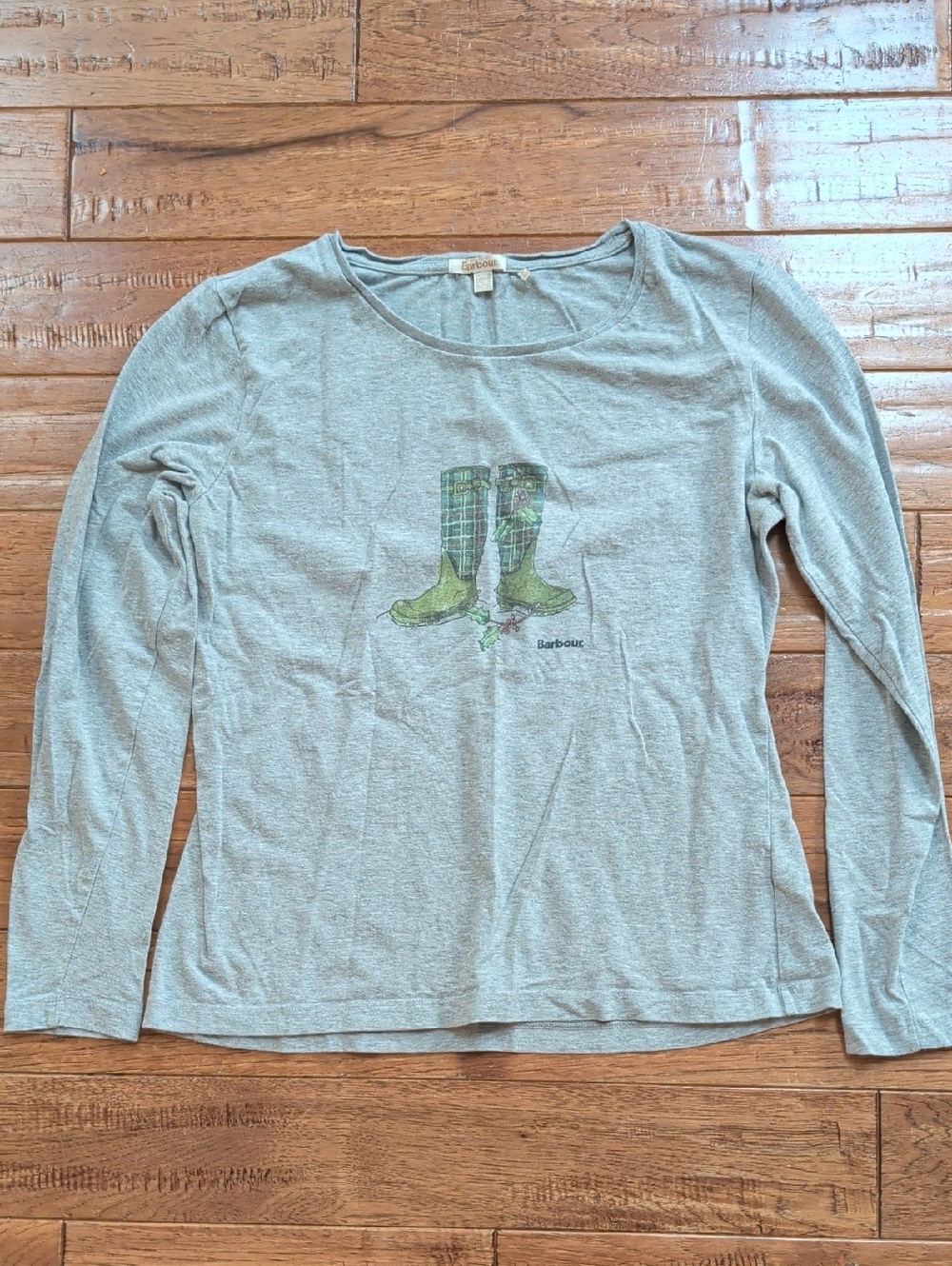 Barbour Croft Grey Long Sleeve Tee with Green Boot Holly Graphic